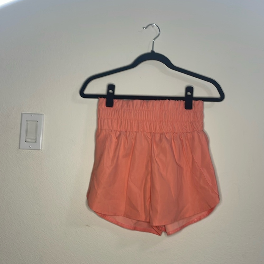Coral shorts, high waistband Good quality